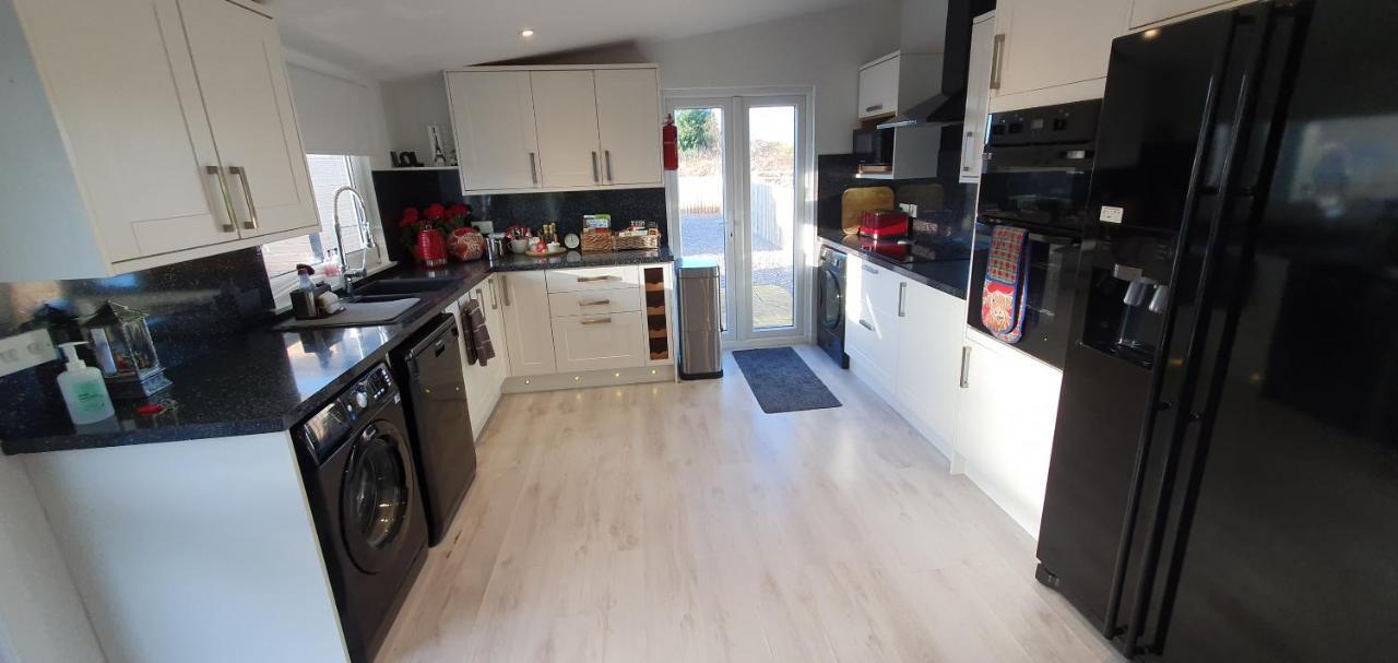 Spacious Well Equipped Chalet Bungalow Close To Nairn, Auldearn エクステリア 写真